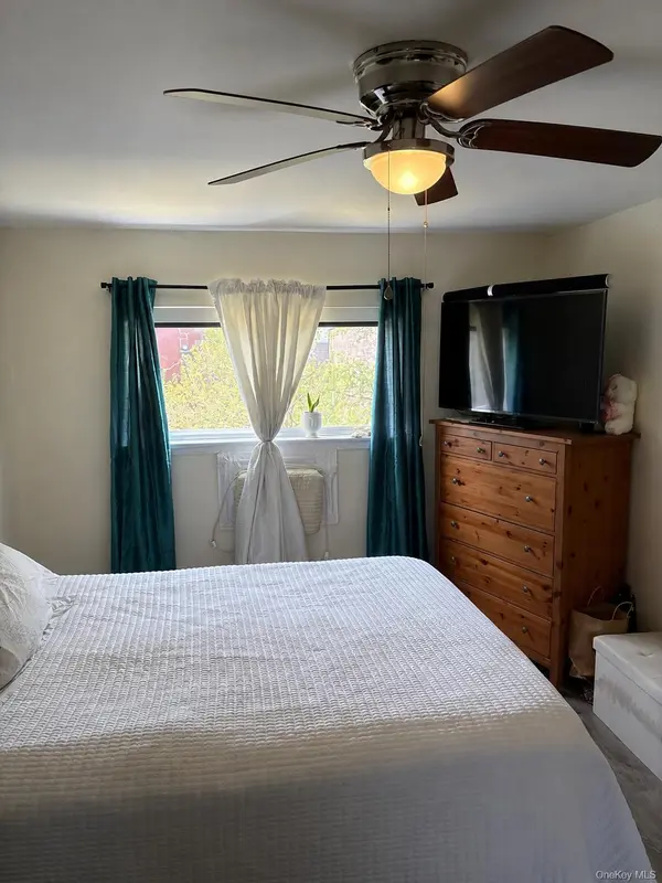 277 Graff AVE, Bronx, NY 10465