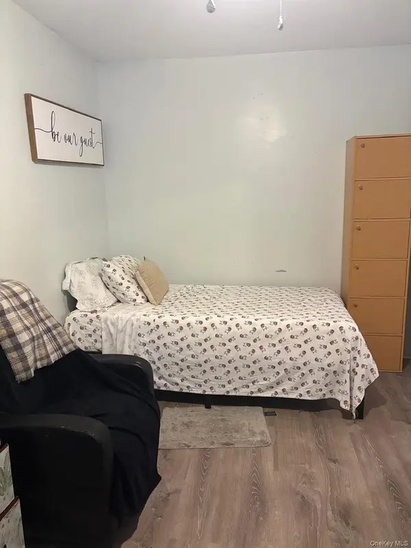 277 Graff AVE, Bronx, NY 10465