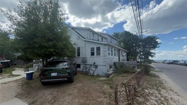 10 Greenwich AVE #1, Bayville, NY 11709