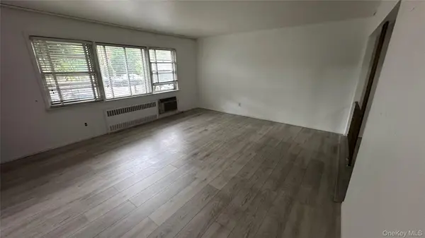 10324 121st ST, Richmond Hill, NY 11419