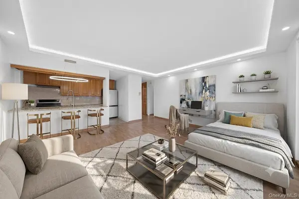 25-40 Shore BLVD #15Q, Astoria, NY 11102