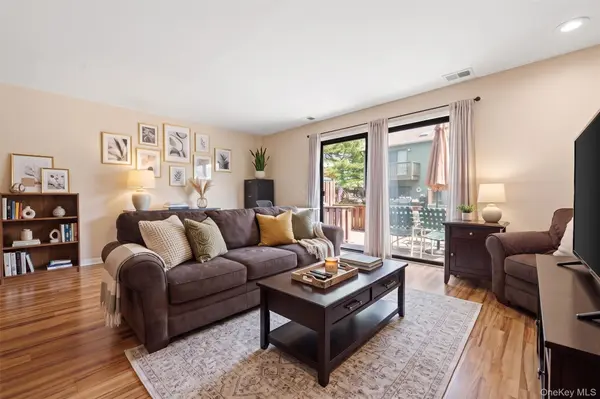 100 Daly #1613, Oceanside, NY 11572