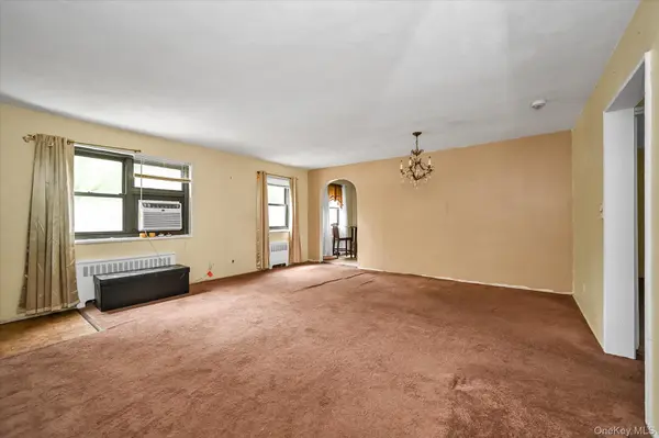 16051 17th Avenue #Lower, Whitestone, NY 11357
