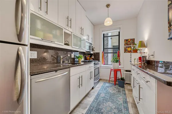 41-42 42nd ST #6A, Sunnyside, NY 11104