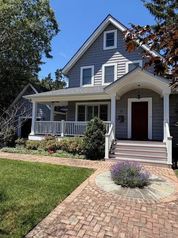 23 Annetta AVE, Northport, NY 11768