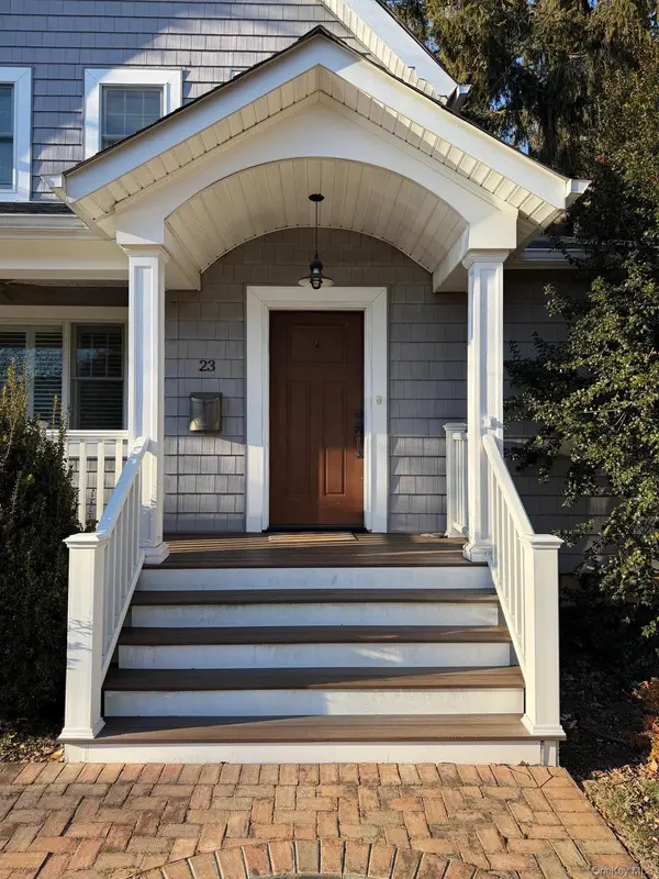 23 Annetta AVE, Northport, NY 11768