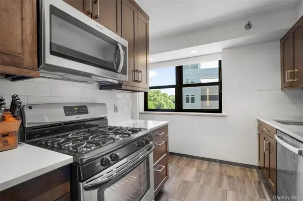 23 Water Grant ST #4N, Yonkers, NY 10701
