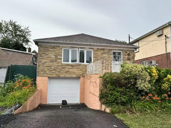 196-53 45th AVE, Flushing, NY 11358