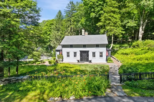 35 Old Snake Hill RD, Pound Ridge, NY 10576
