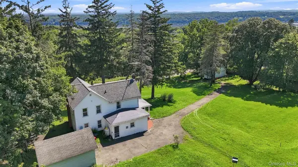 4073 Route 9W, Saugerties, NY 12477
