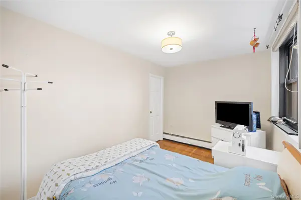 9935 59th AVE #5E, Corona, NY 11368