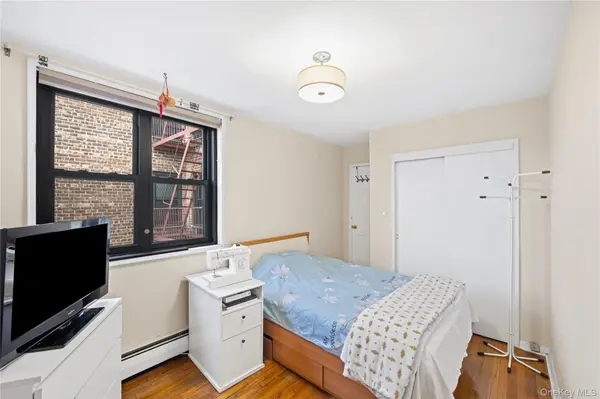 9935 59th AVE #5E, Corona, NY 11368