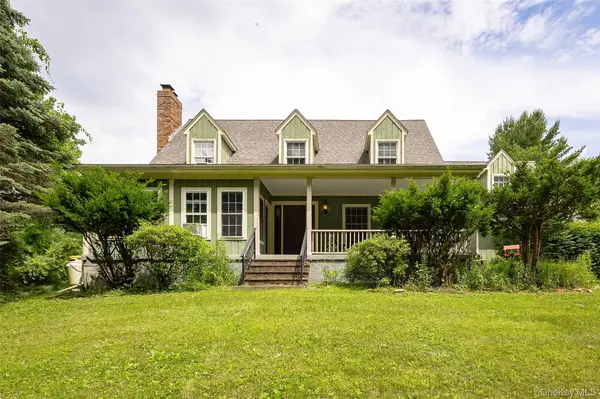 143 Starbarrack RD, Red Hook, NY 12571