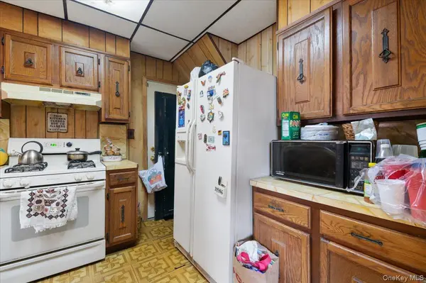 11590 223rd ST, Cambria Heights, NY 11411