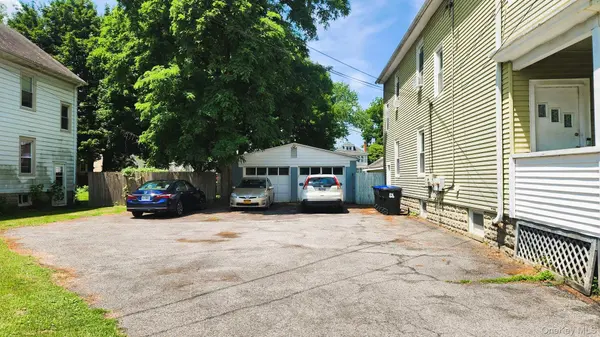 51 Lincoln AVE, Poughkeepsie, NY 12601