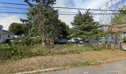 269 Irving ST, Central Islip, NY 11722