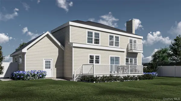 66 Adelhaide LN, East Islip, NY 11730