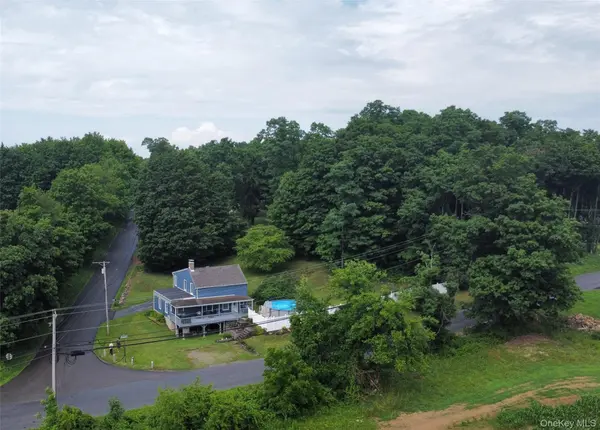 319 Blue Hill RD, Hopewell Junction, NY 12533