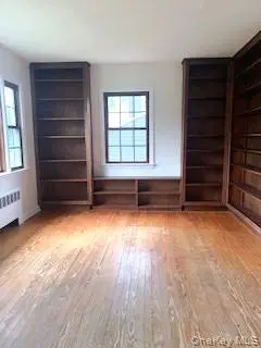 301 Foster AVE, Sayville, NY 11782