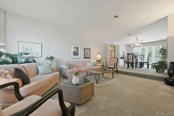 566 Harrison AVE, East Meadow, NY 11554