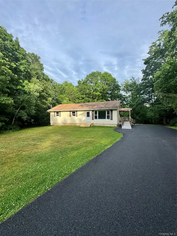 252 Toad Pasture RD, Middletown, NY 10940