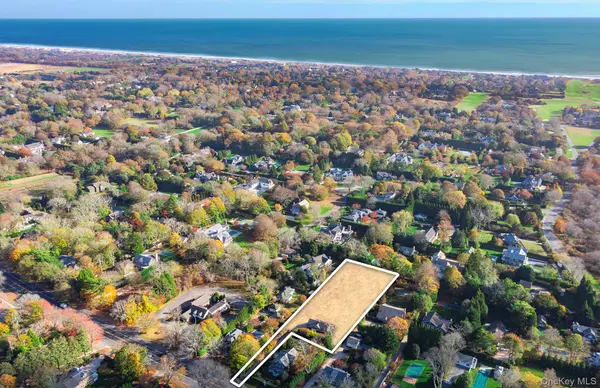 88 Pantigo RD, East Hampton, NY 11937