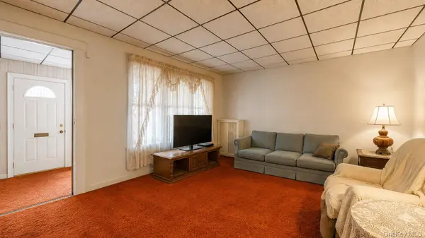 91-20 87 ST, Woodhaven, NY 11421