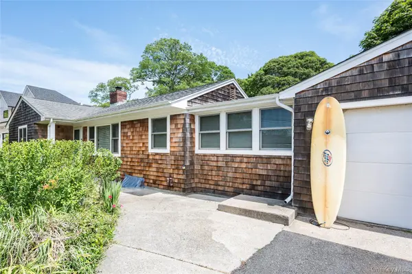 27 West Side AVE, East Quogue, NY 11942
