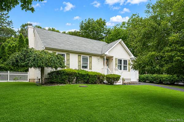 358 Tyler AVE, Miller Place, NY 11764