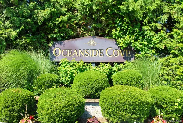 100 Daly Boulevard ##712, Oceanside, NY 11572