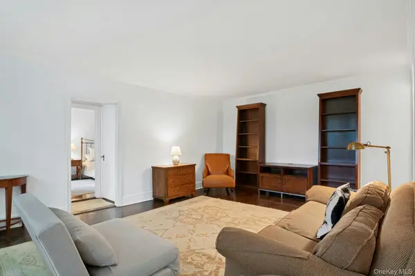 1273 North AVE #Entry 8, Apt 2F, New Rochelle, NY 10804