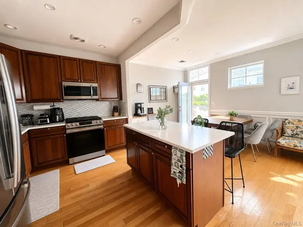 138 Beach 74th ST, Arverne, NY 11692