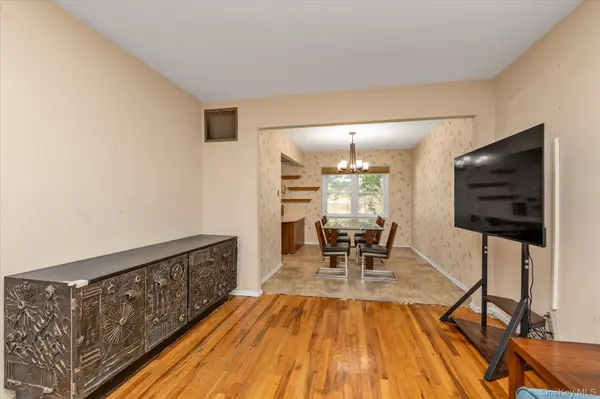 281 Wheeler AVE #12, Valley Stream, NY 11580