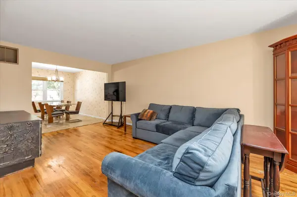 281 Wheeler AVE #12, Valley Stream, NY 11580