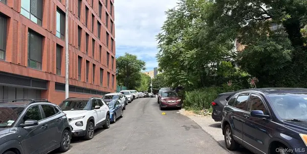 72 Clove RD #76-2, Brooklyn, NY 11225