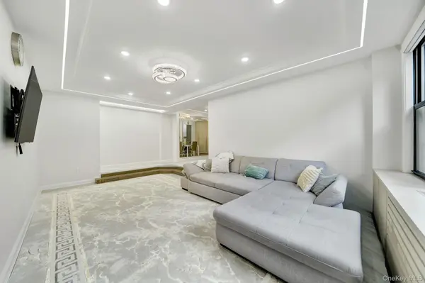 98-25 64th RD #2B, Rego Park, NY 11374