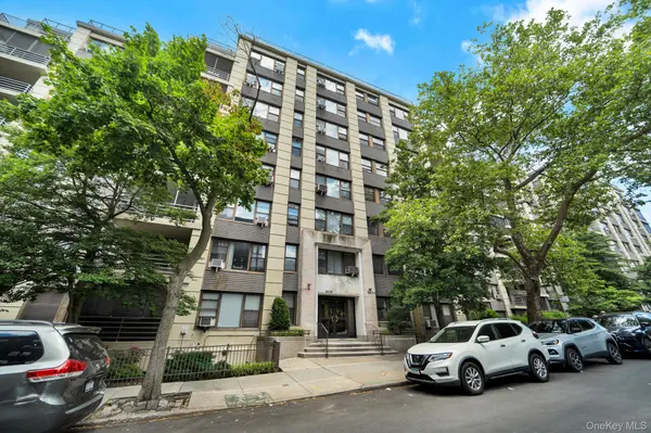 98-25 64th RD #2B, Rego Park, NY 11374