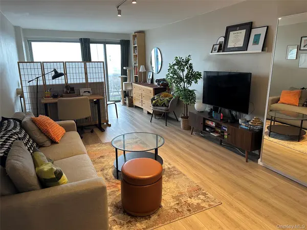 175-20 Wexford TER #11N, Jamaica, NY 11432