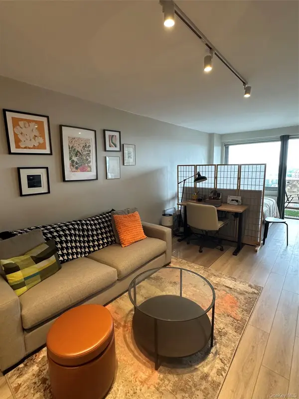 175-20 Wexford TER #11N, Jamaica, NY 11432