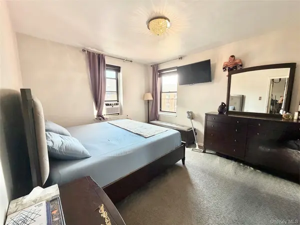 32-42 89th ST #C605, East Elmhurst, NY 11369
