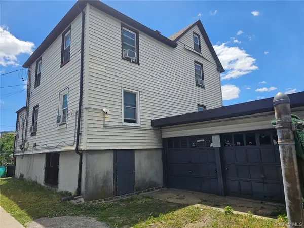 111 Wahl AVE, Inwood, NY 11096