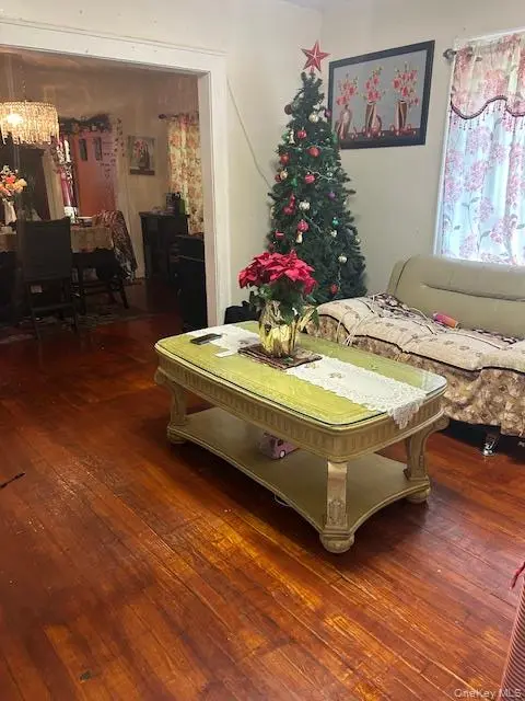 737 Stowe AVE, North Baldwin, NY 11510