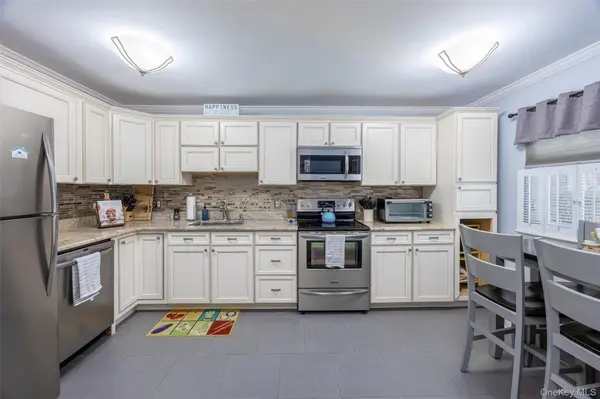 40 W 4th ST #7, Patchogue, NY 11772