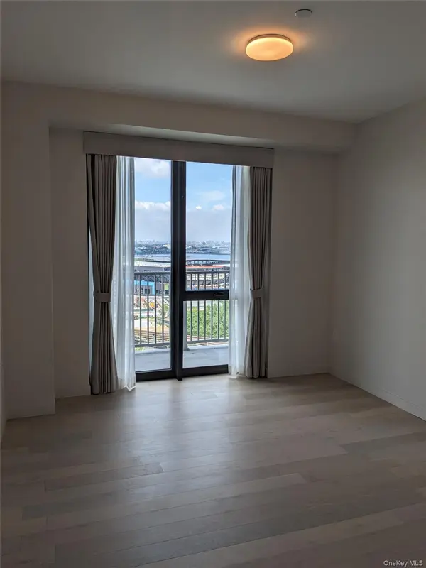 131-02A 40th RD #18H, Flushing, NY 11354