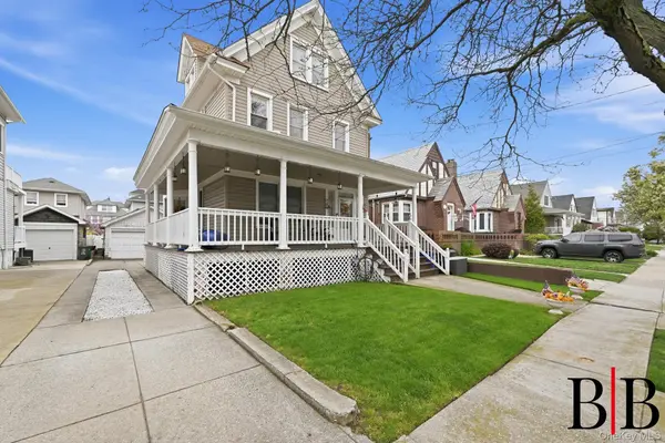 533 Beach 130th ST, Belle Harbor, NY 11694