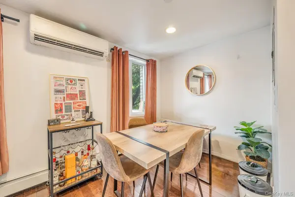 2105 33rd AVE, Astoria, NY 11106