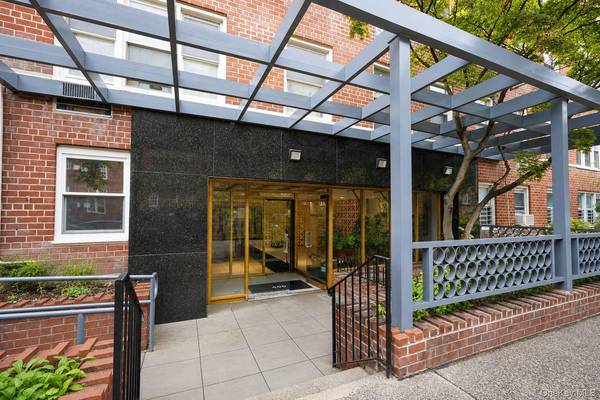 400 E 17th ST #304, Brooklyn, NY 11226