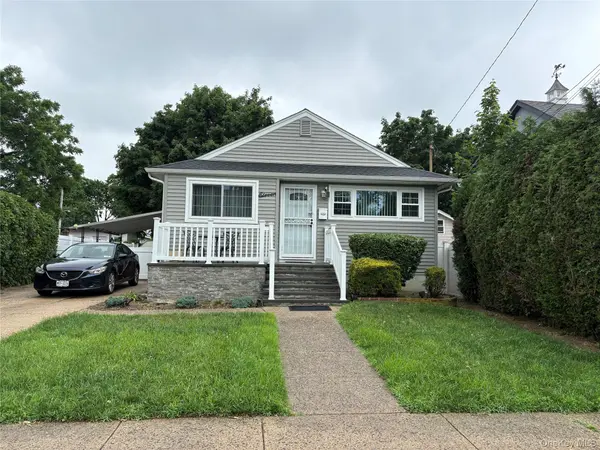 11 Madison AVE, Roosevelt, NY 11575