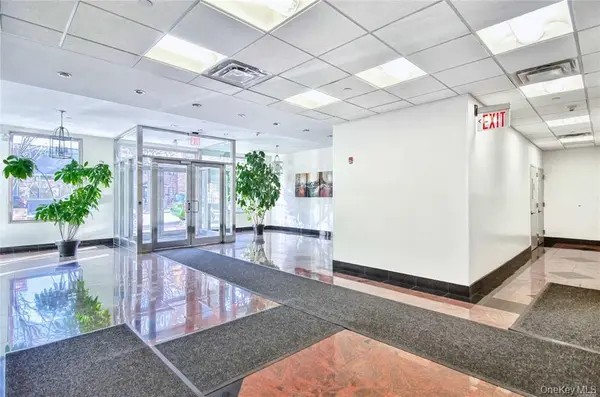 40-40 75th ST #3J, Elmhurst, NY 11373