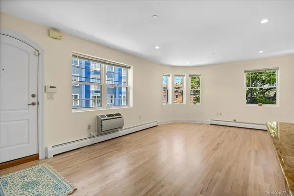 188 Beach 101st ST #1B, Rockaway Park, NY 11694